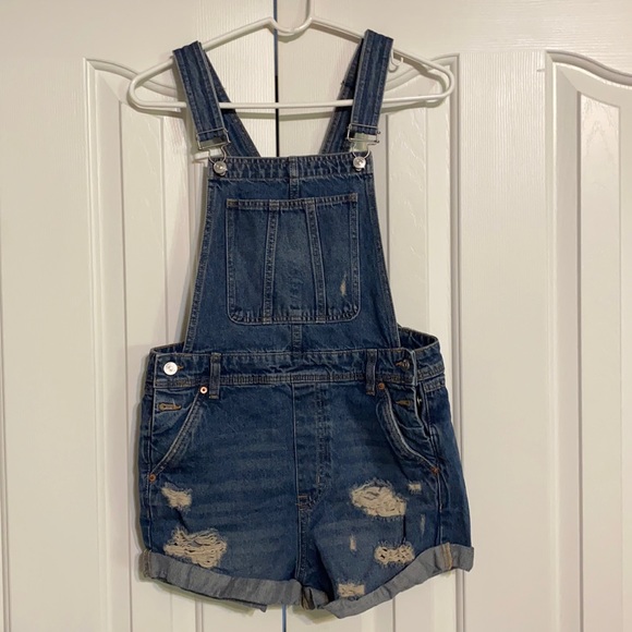 H&M overall shorts - Picture 1 of 3